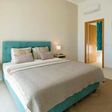 Villa Magical Lightbeach And Golf, Lagos Meia Praia