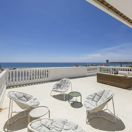 Magical Lightbeach And Golf, Lagos *