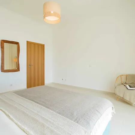 Magical Lightbeach And Golf, Lagos Villa *