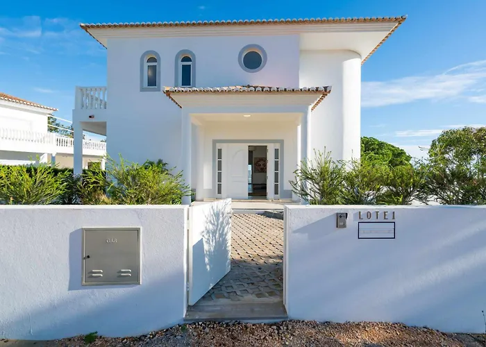 Villa Magical Light/beach And Golf,