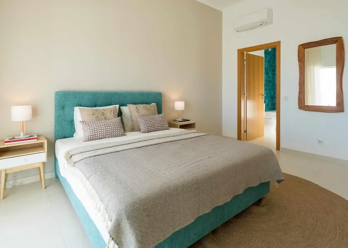 Villa Magical Light/beach And Golf, Lagos